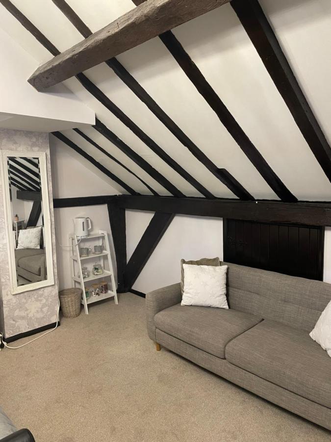 Coach House Hotel 3*