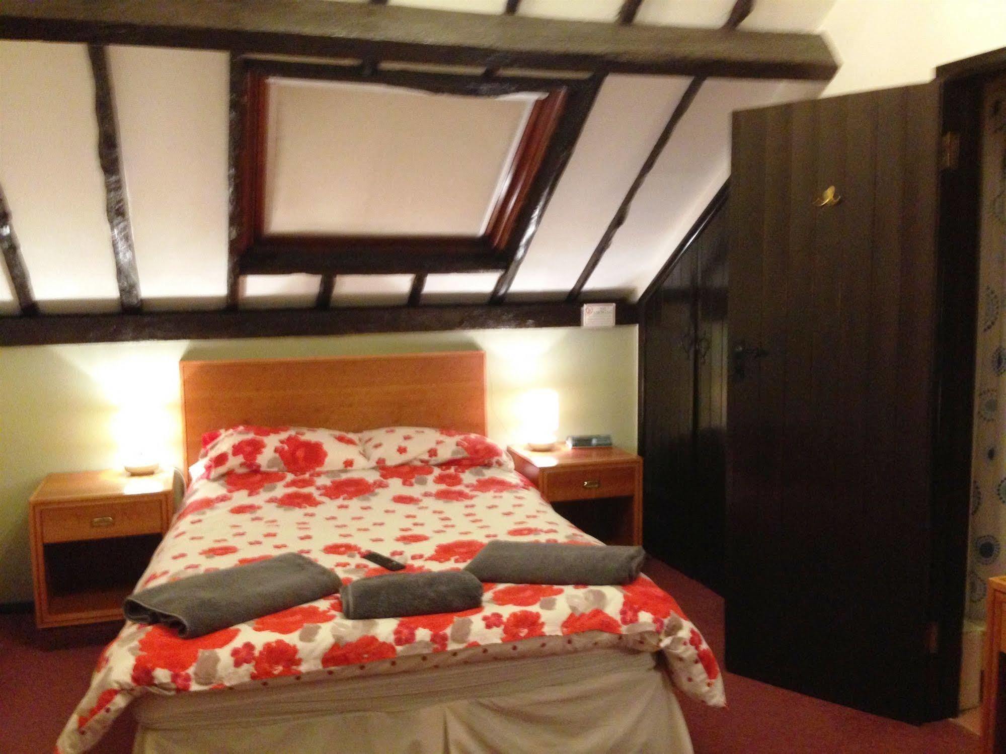 Coach House Hotel